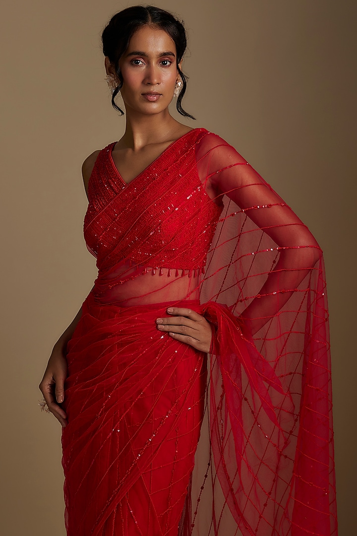 Red Net Hand Embellished Pre-Draped Reception Saree Set by Disha Patil at Pernia's Pop Up Shop