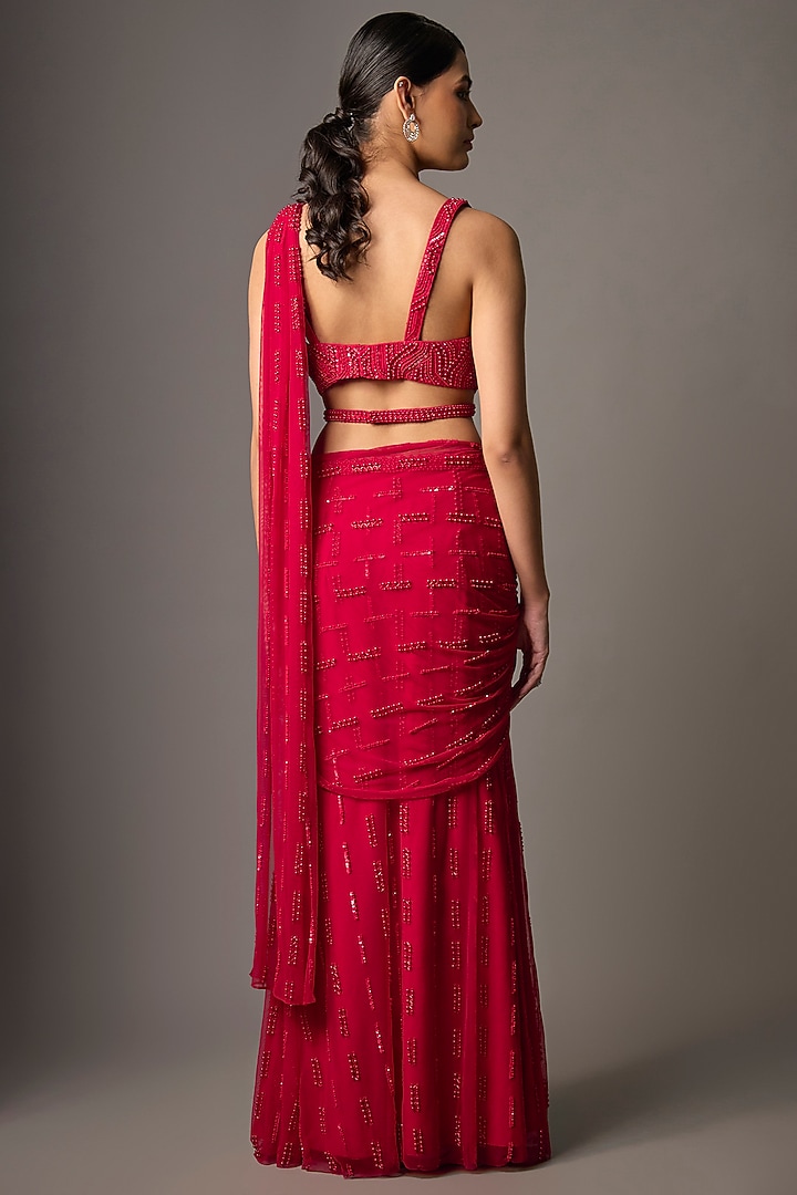 Red Soft Net Hand Embroidered Reception Saree Set by Disha Patil at Pernia's Pop Up Shop