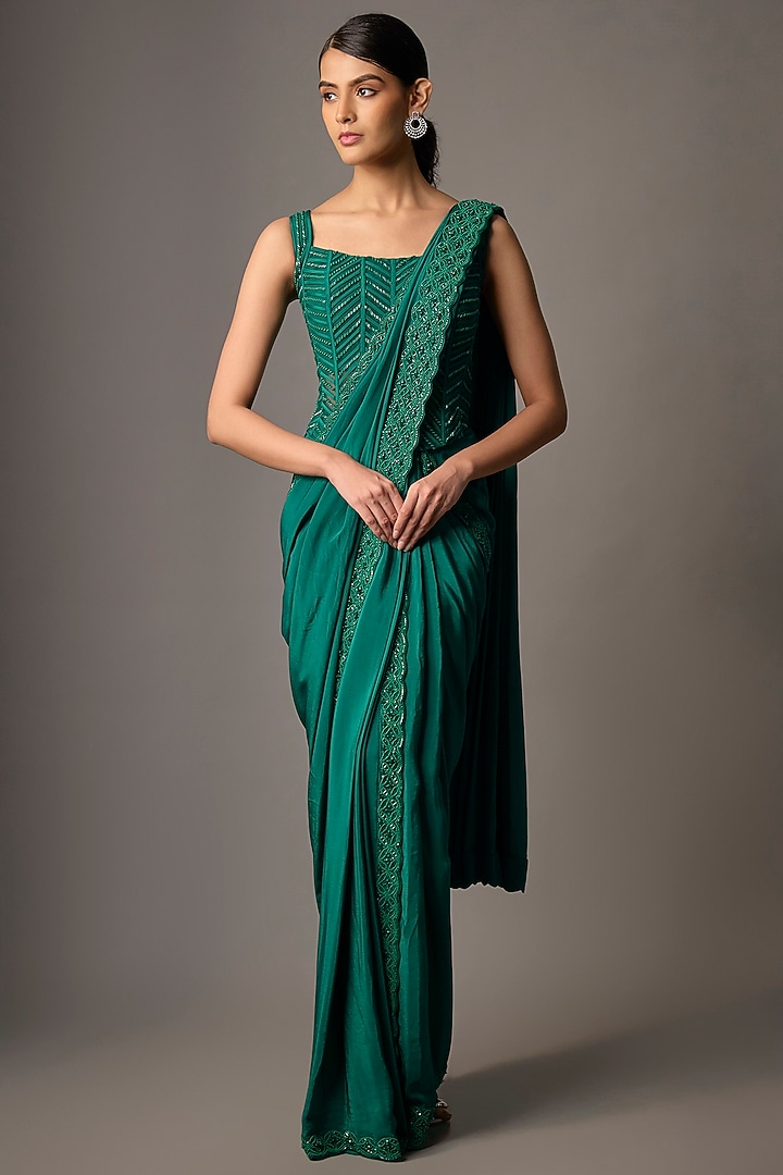 Emerald Green Crepe Hand Embroidered Reception Saree Set by Disha Patil at Pernia's Pop Up Shop