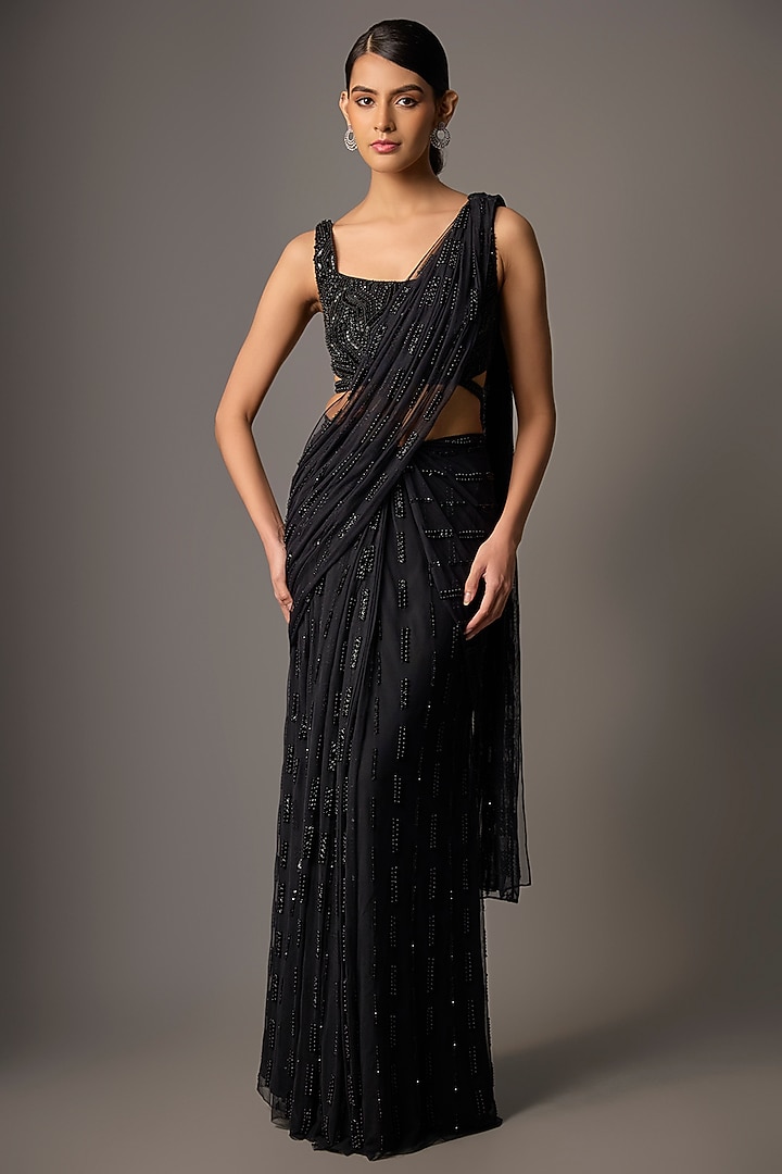 Black Soft Net Embroidered Reception Saree Set by Disha Patil at Pernia's Pop Up Shop