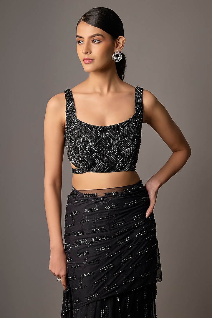 Black Soft Net Embroidered Reception Saree Set by Disha Patil at Pernia's Pop Up Shop