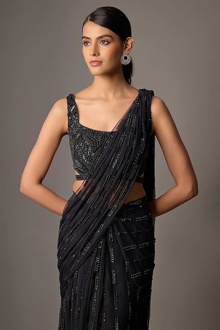 Black Soft Net Embroidered Reception Saree Set by Disha Patil at Pernia's Pop Up Shop