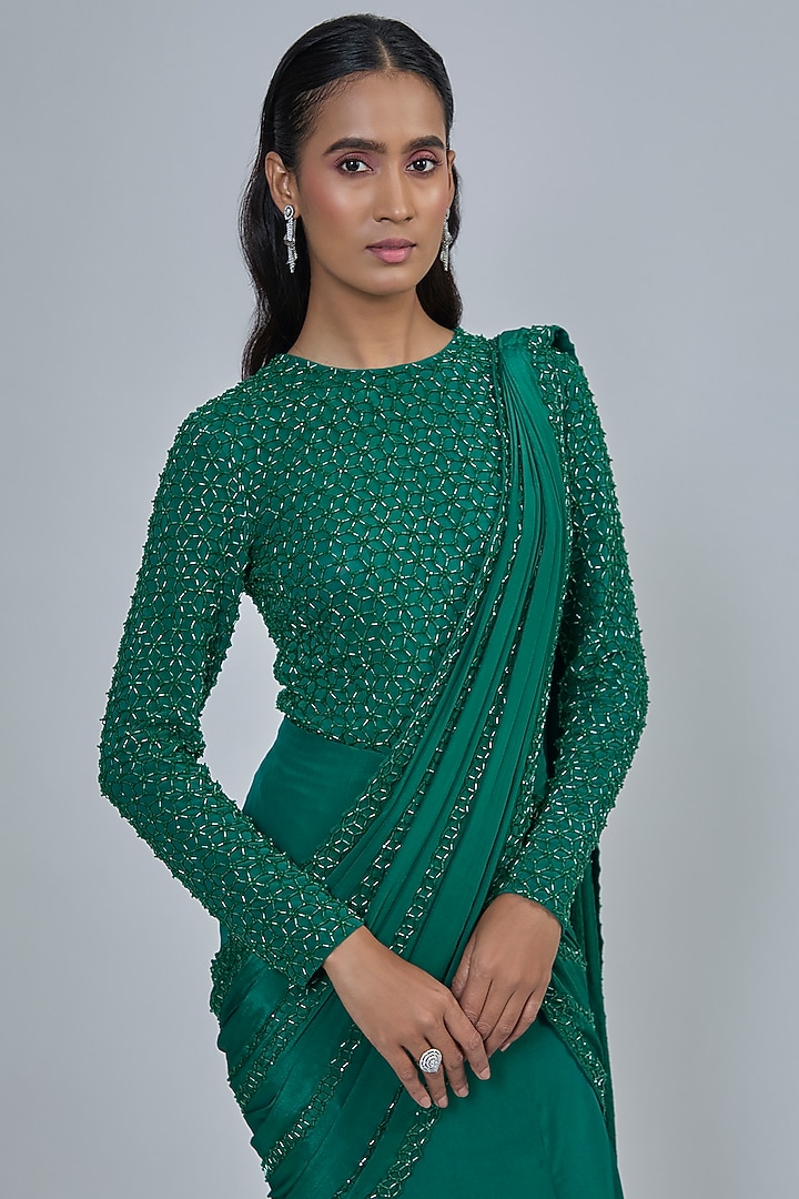 Emerald Green Stretch Net Reception Saree Set by Disha Patil at Pernia's Pop Up Shop