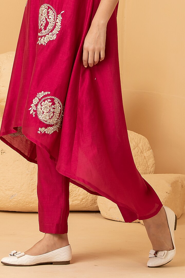 Fuchsia Pure Chanderi Zari & Pearl Embroidered Tunic Set by Divi by Sonal at Pernia's Pop Up Shop