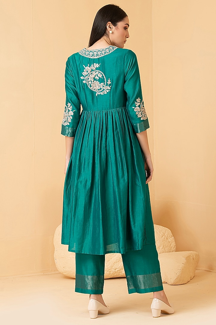 Green Chanderi Zari & Sequins Embroidered Tunic Set by Divi by Sonal at Pernia's Pop Up Shop