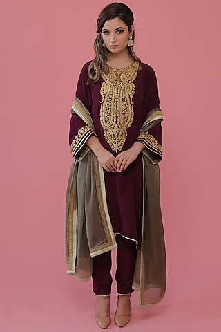 Wine Embroidered Kurta Set by Daljit Sudan