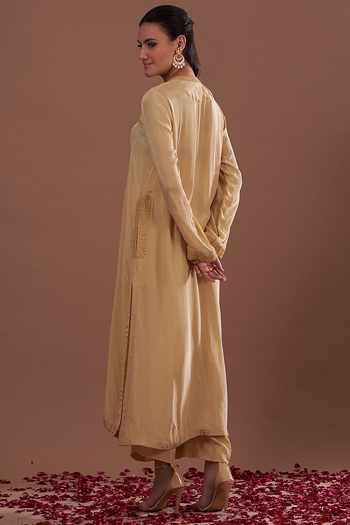 Beige Embroidered Kurta Set by Daljit Sudan at Pernia's Pop Up Shop