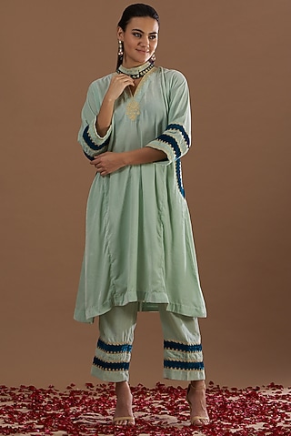 Mint Green Embroidered Kurta Set by Daljit Sudan