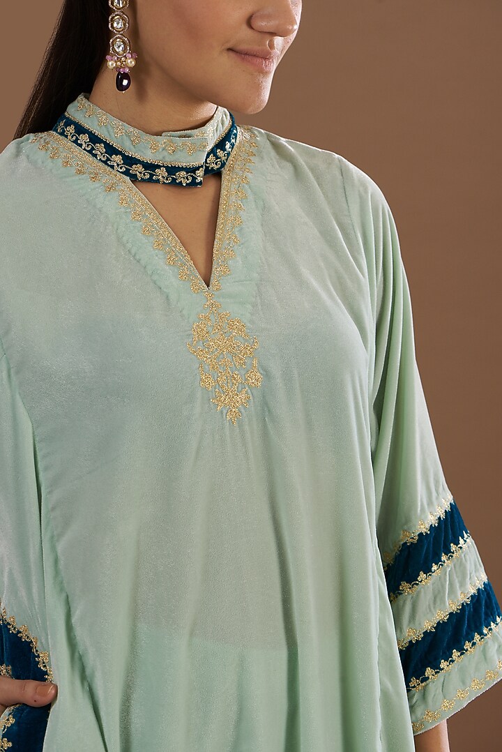 Mint Green Embroidered Kurta Set by Daljit Sudan at Pernia's Pop Up Shop