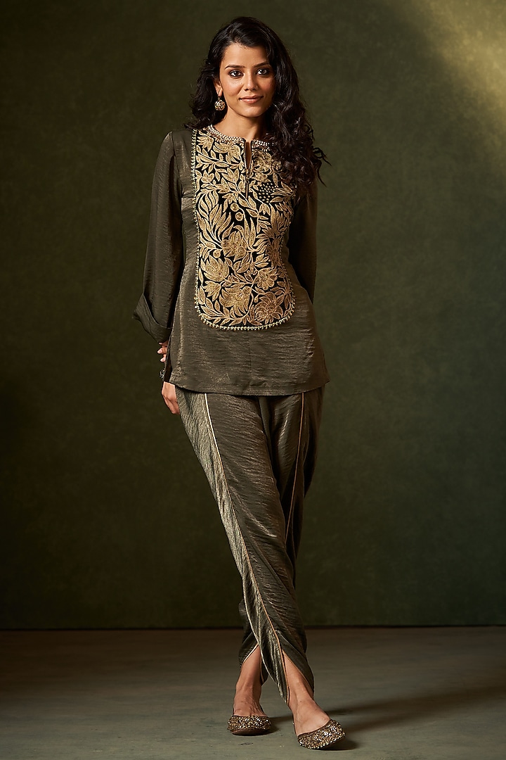 Green Suede Aari Embroidered Short Tunic Set by Aditi Somani