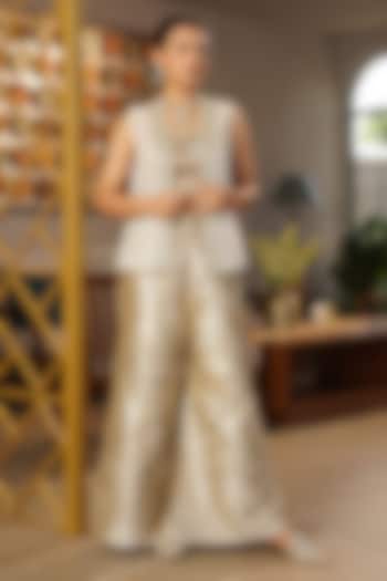 White & Gold Chanderi Tissue Embroidered Jacket Set by Aditi Somani at Pernia's Pop Up Shop