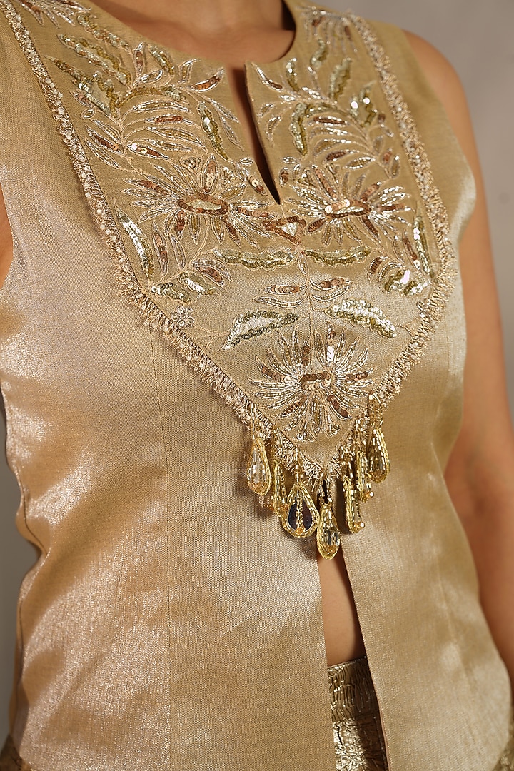 Gold & Silver Crush Gota Skirt Set by Aditi Somani at Pernia's Pop Up Shop