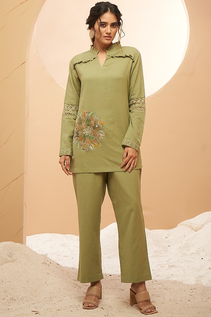 Green Organic Cotton Floral Embellished Co-Ord Set by Aditi Somani at Pernia's Pop Up Shop