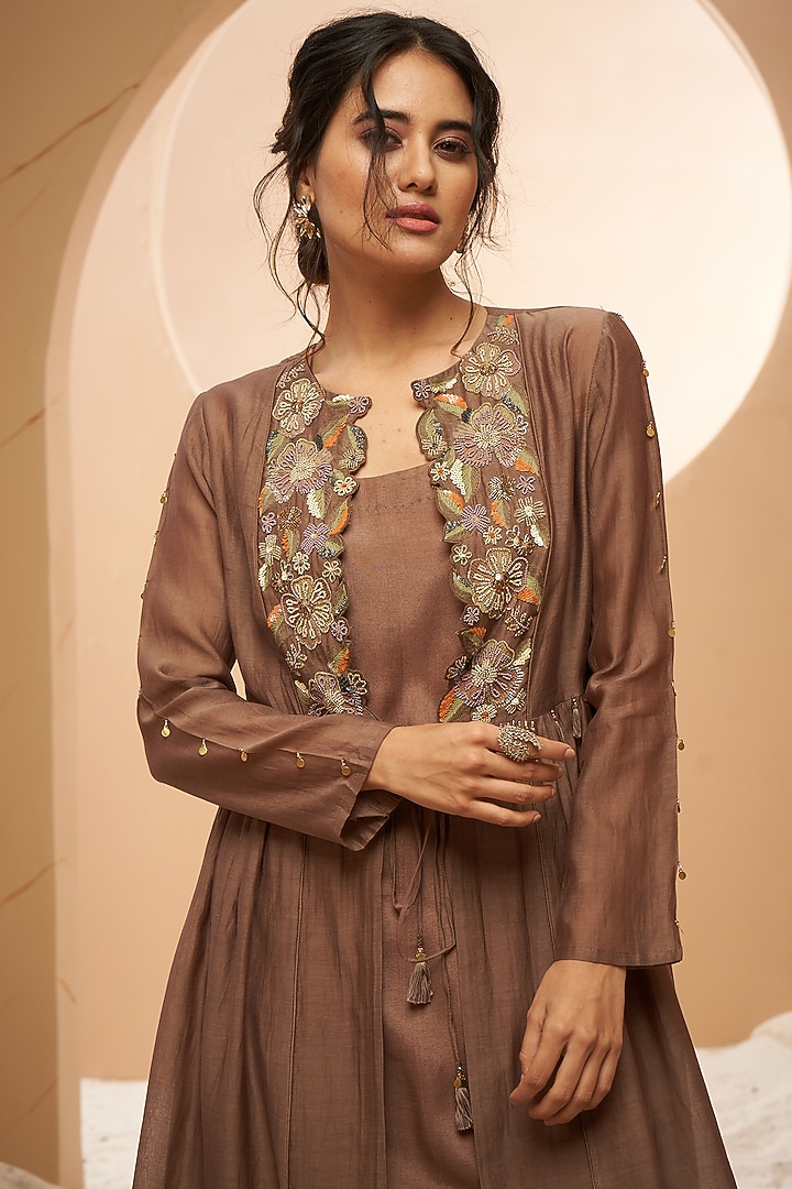 Brown Silk Chanderi Floral Embellished Jacket Set by Aditi Somani at Pernia's Pop Up Shop