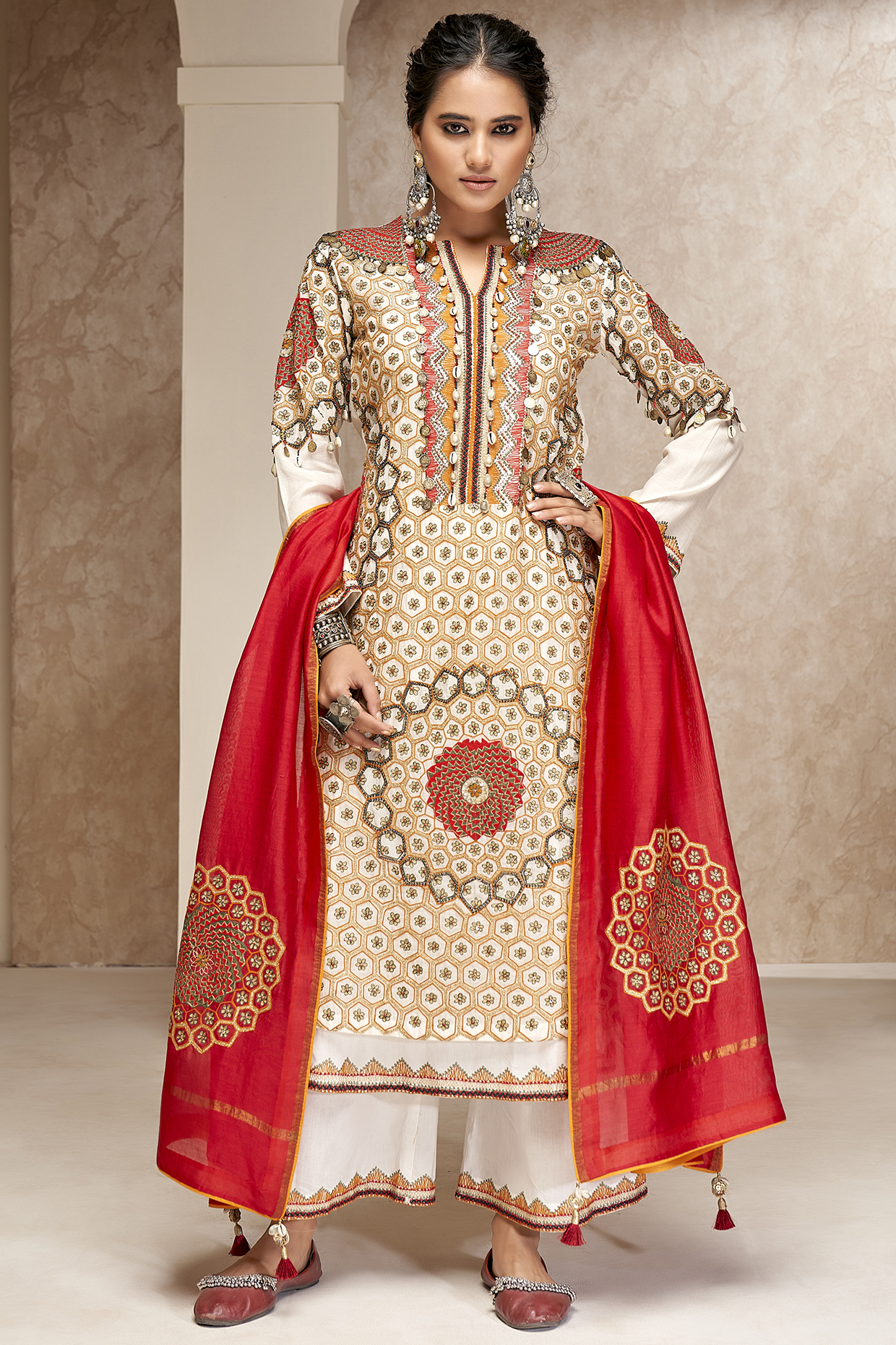 White Chanderi Embroidered Tunic Set by Aditi Somani at Pernia's Pop Up Shop