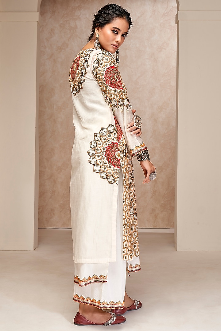 White Chanderi Embroidered Tunic Set by Aditi Somani at Pernia's Pop Up Shop