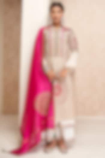 Off-White Chanderi Embroidered Tunic Set by Aditi Somani at Pernia's Pop Up Shop