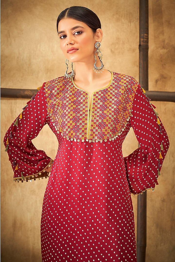 Maroon Printed Kurta Set by Aditi Somani at Pernia's Pop Up Shop