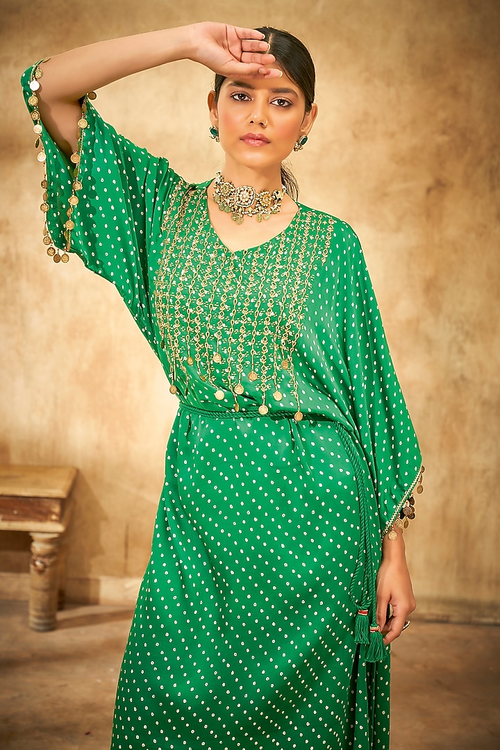 Bright Green Printed Kaftan by Aditi Somani at Pernia's Pop Up Shop