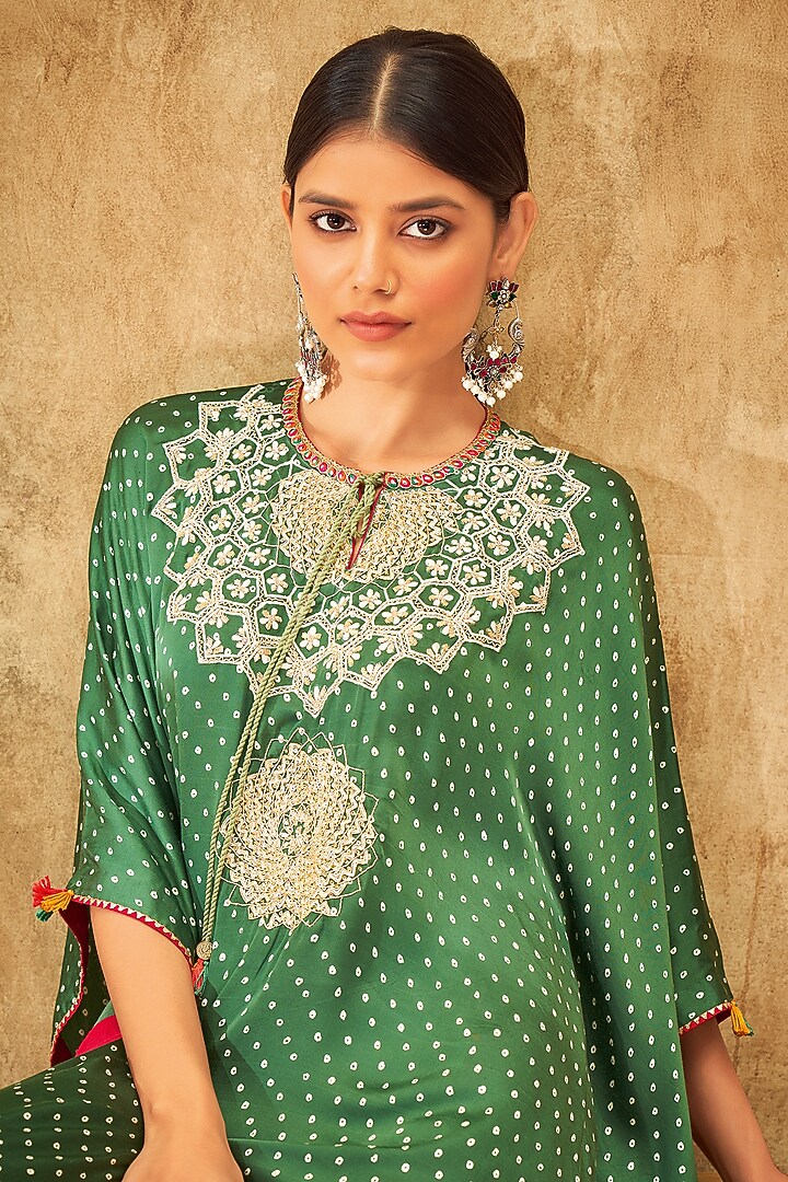 Olive Green Printed Kaftan by Aditi Somani at Pernia's Pop Up Shop