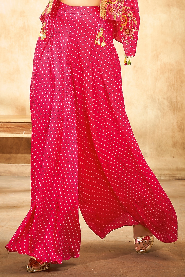 Rani Pink Printed Cape Set by Aditi Somani at Pernia's Pop Up Shop