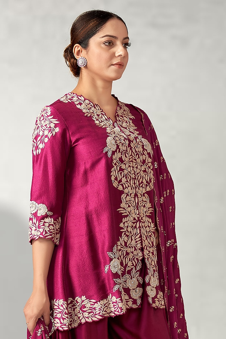 Dark Pink Dupion Silk Cutwork Embroidered Tunic Set by Aditi Somani at Pernia's Pop Up Shop