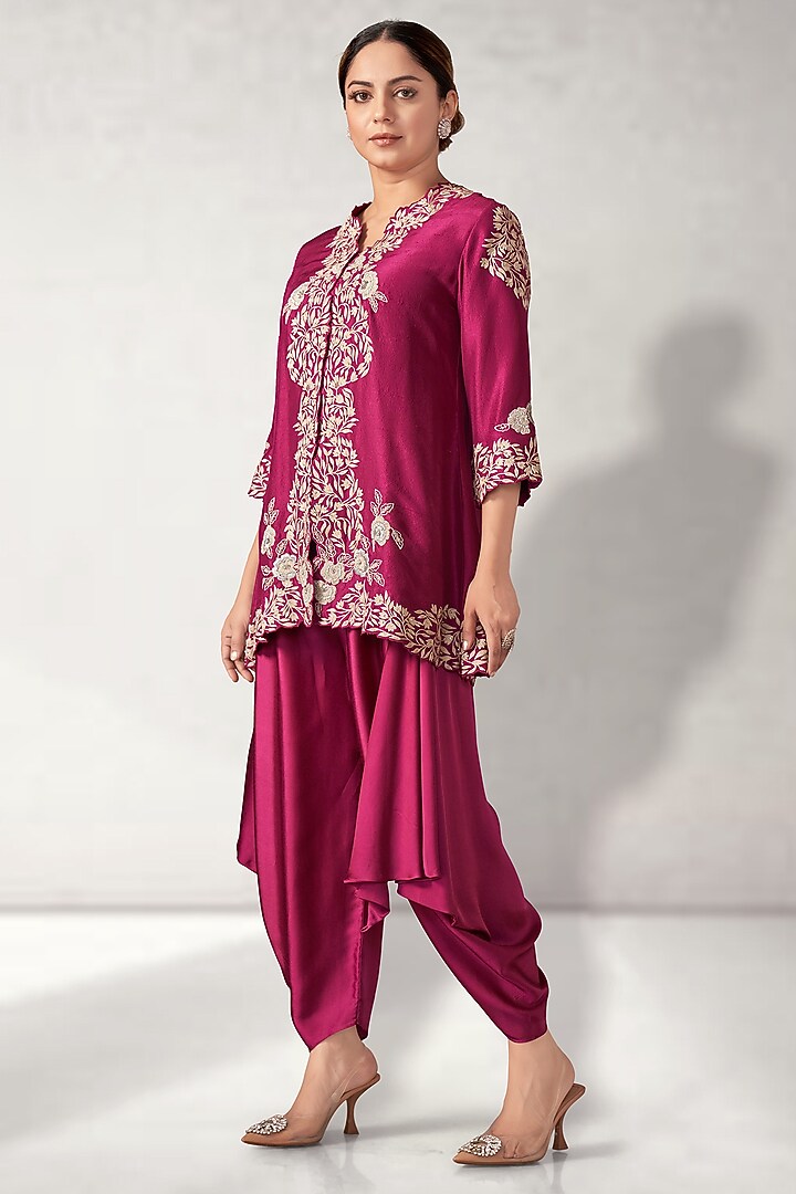 Dark Pink Dupion Silk Cutwork Embroidered Tunic Set by Aditi Somani at Pernia's Pop Up Shop