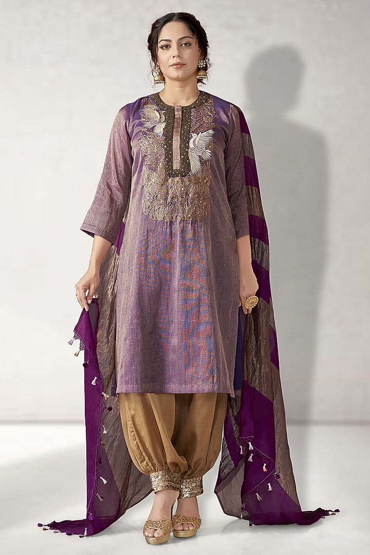 Purple Tissue Silk Embroidered Kurta Set by Aditi Somani at Pernia's Pop Up Shop
