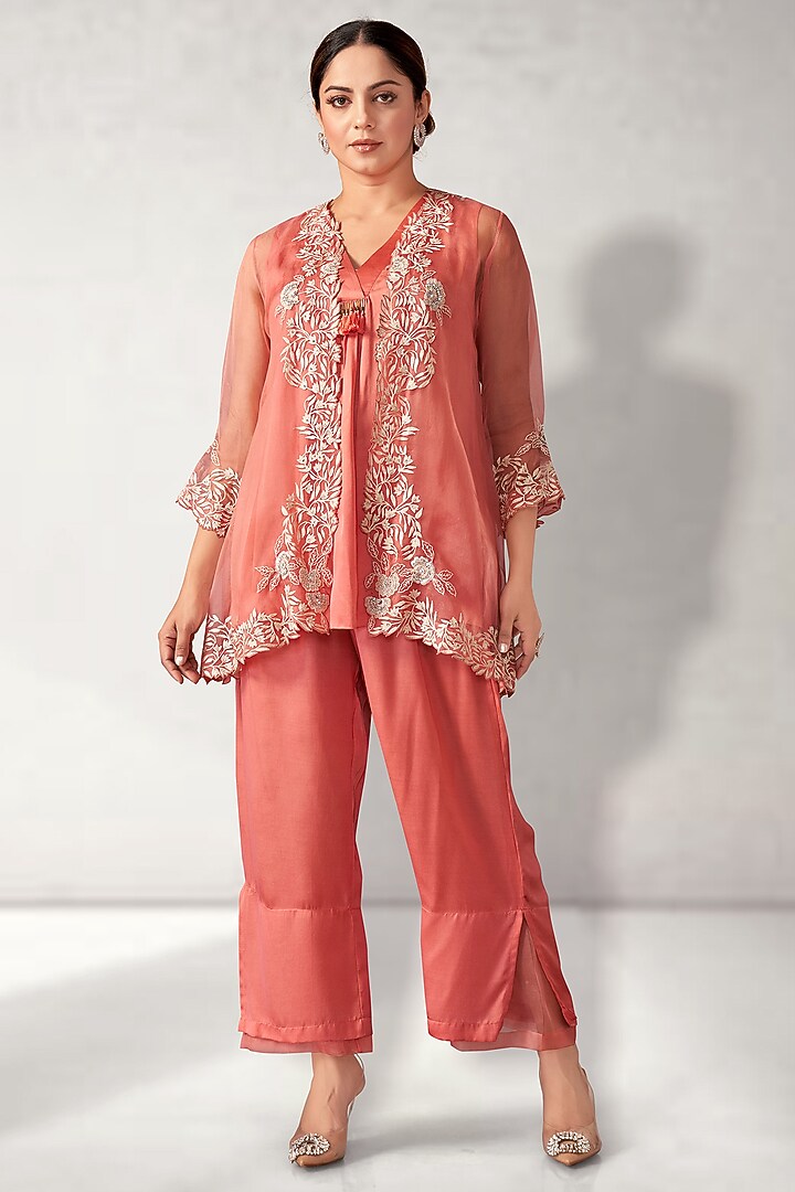 Peach Organza & Modal Satin Embroidered Cape Set by Aditi Somani at Pernia's Pop Up Shop