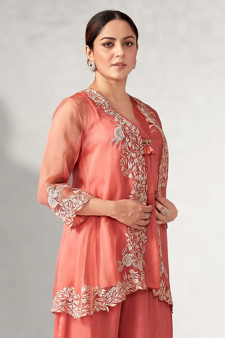 Peach Organza & Modal Satin Embroidered Cape Set by Aditi Somani at Pernia's Pop Up Shop