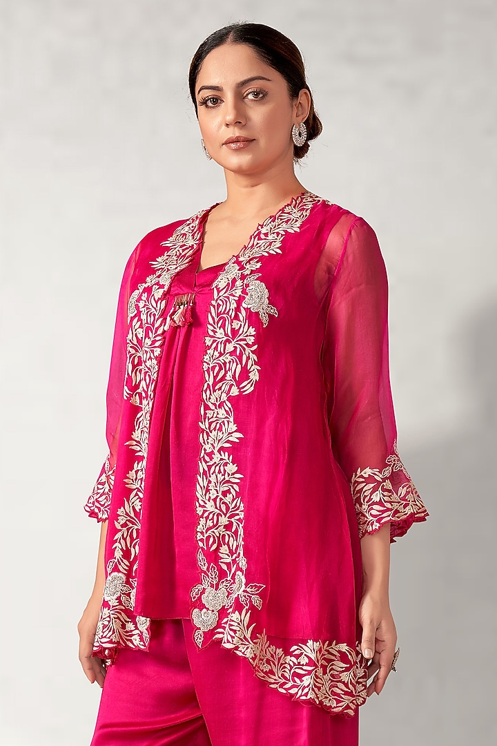 Pink Organza & Modal Satin Embroidered Cape Set by Aditi Somani at Pernia's Pop Up Shop