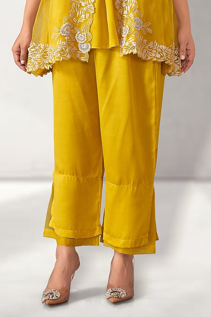 Yellow Organza & Modal Satin Embroidered Cape Set by Aditi Somani at Pernia's Pop Up Shop