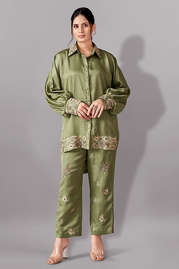 Green Silk Embroidered Co-Ord Set by Aditi Somani at Pernia's Pop Up Shop