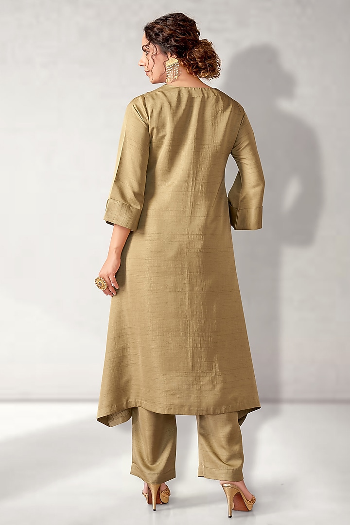 Greenish Grey Nysa Silk Embroidered Kurta Set by Aditi Somani at Pernia's Pop Up Shop
