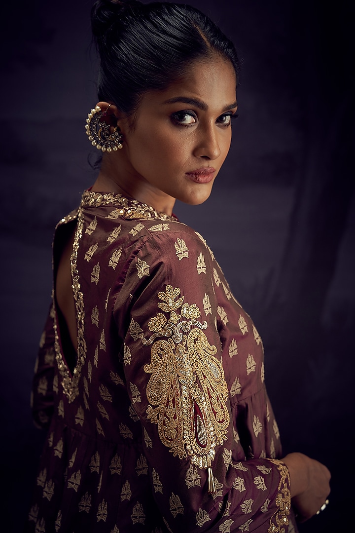 Brown Cotton Silk Embroidered Tunic Set by Aditi Somani at Pernia's Pop Up Shop