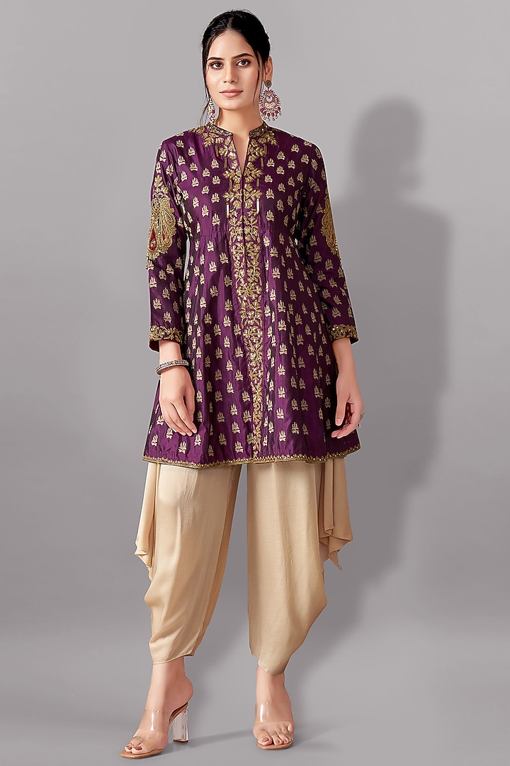 Wine Cotton Silk Embroidered Tunic Set by Aditi Somani at Pernia's Pop Up Shop