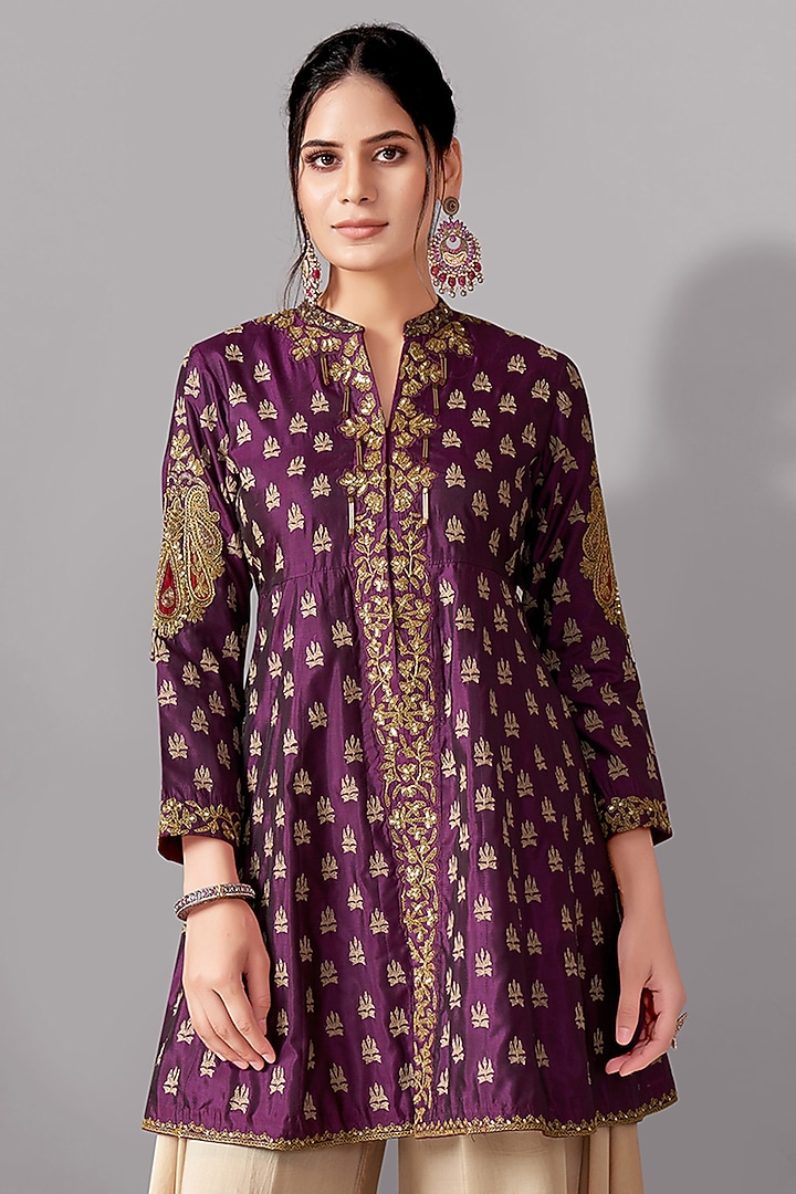 Wine Cotton Silk Embroidered Tunic Set by Aditi Somani at Pernia's Pop Up Shop