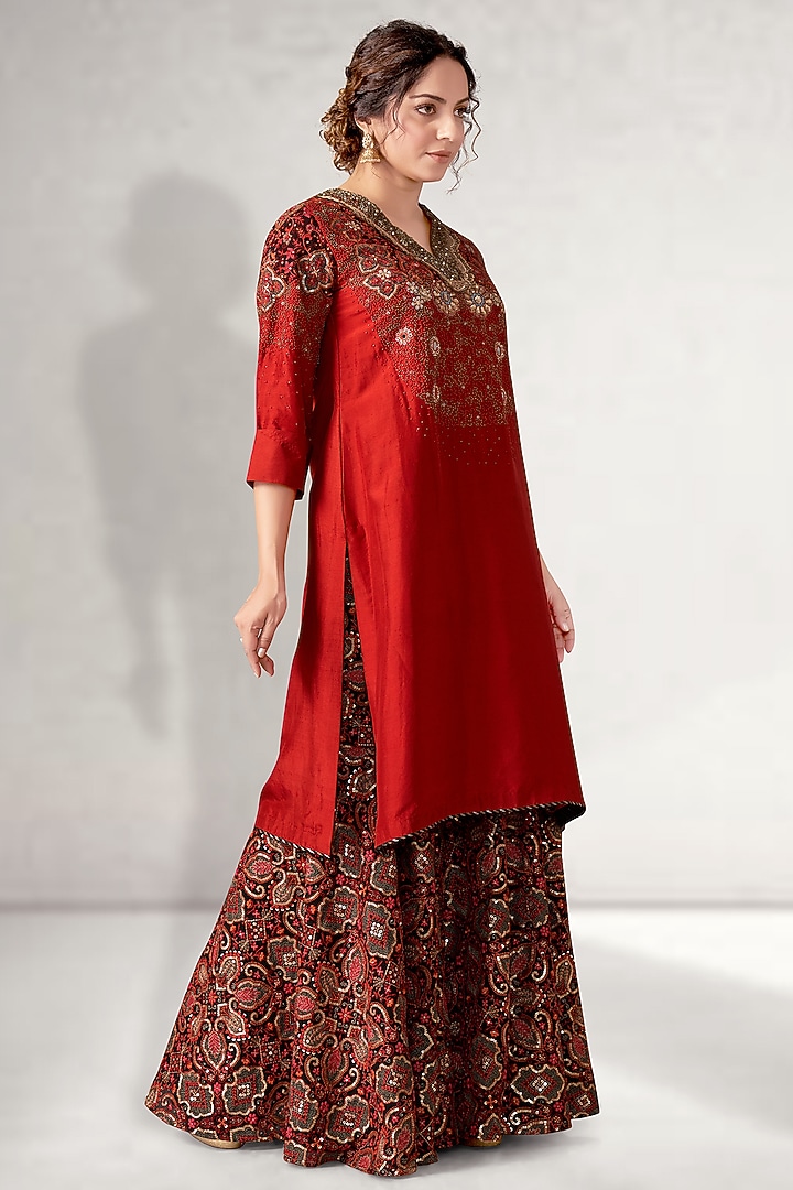 Rust Cotton Silk Embroidered Kurta Set by Aditi Somani at Pernia's Pop Up Shop