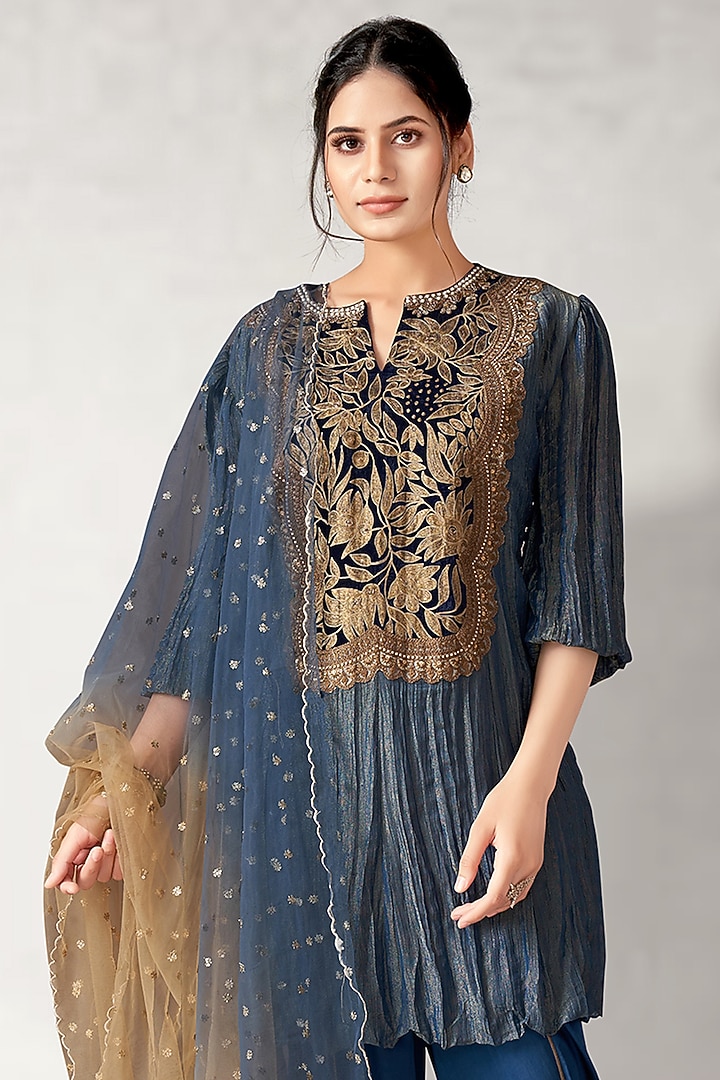 Blue Crush Tissue Embroidered Kurta Set by Aditi Somani at Pernia's Pop Up Shop