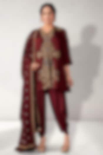 Maroon Satin Linen & Pure Modal Satin Cutwork Embroidered Tunic Set by Aditi Somani at Pernia's Pop Up Shop