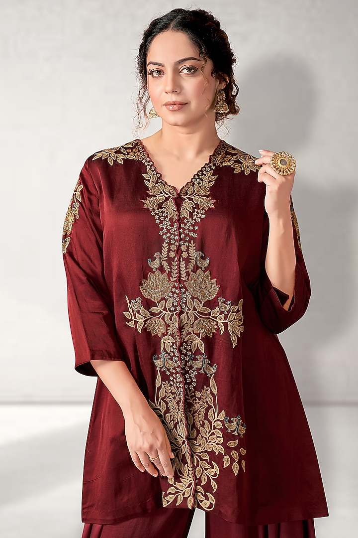 Maroon Satin Linen & Pure Modal Satin Cutwork Embroidered Tunic Set by Aditi Somani at Pernia's Pop Up Shop