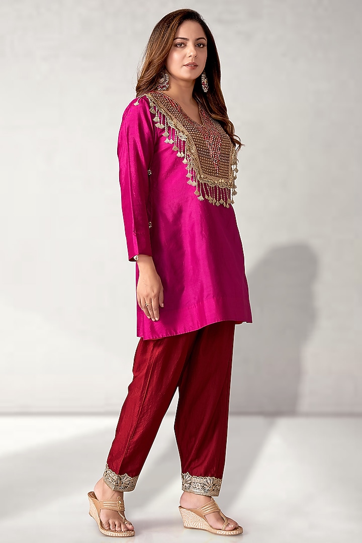 Magenta Bamboo Silk Kurta Set by Aditi Somani at Pernia's Pop Up Shop
