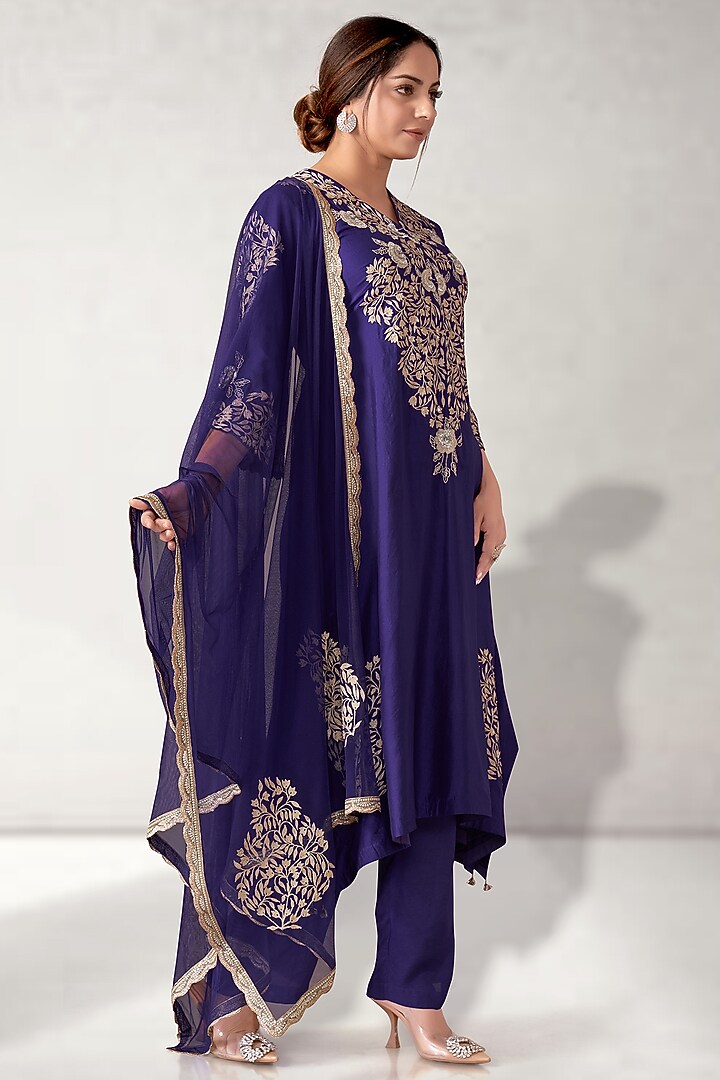 Purple Dupion Silk Embroidered Long Tunic Set by Aditi Somani at Pernia's Pop Up Shop