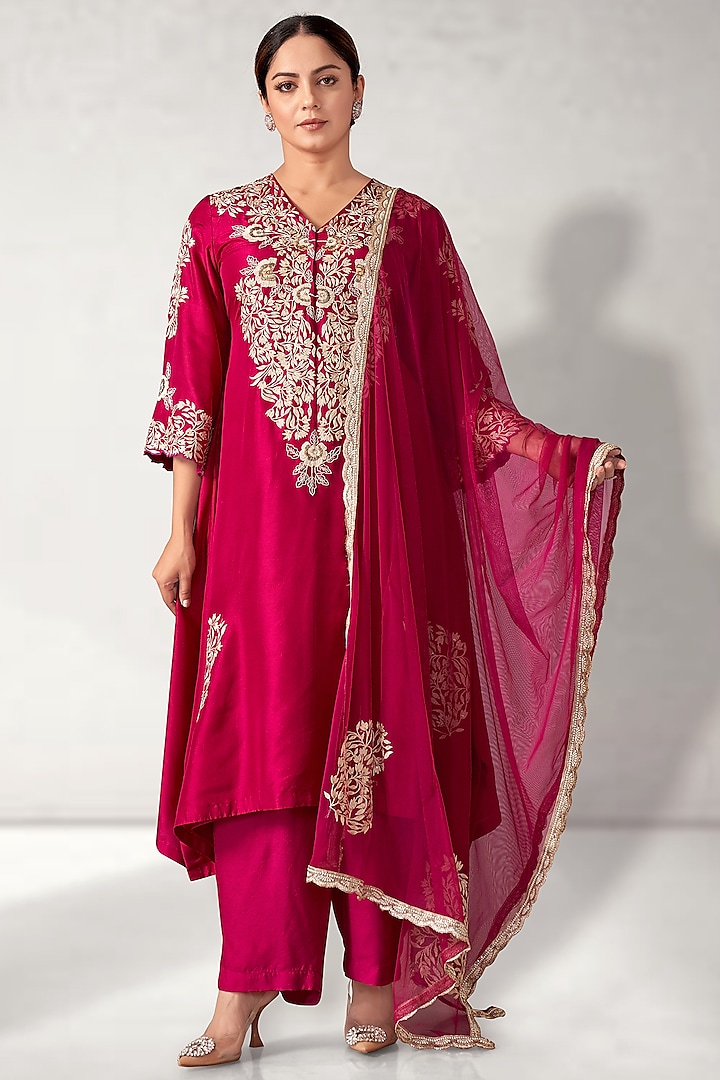 Pink Dupion Silk Embroidered Long Tunic Set by Aditi Somani at Pernia's Pop Up Shop