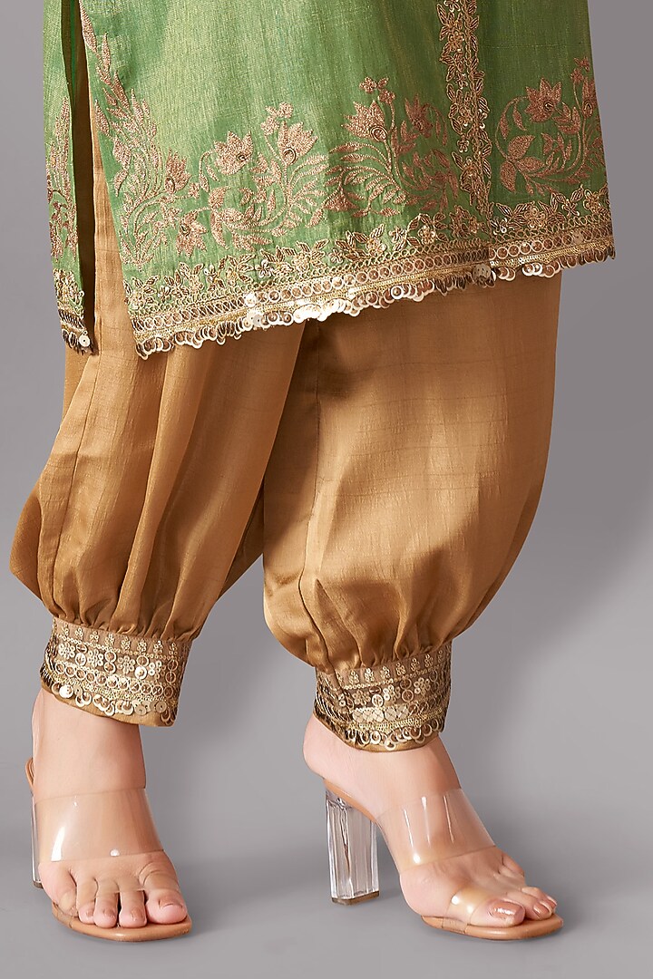 Green Tissue Silk Embroidered Tunic Set by Aditi Somani at Pernia's Pop Up Shop