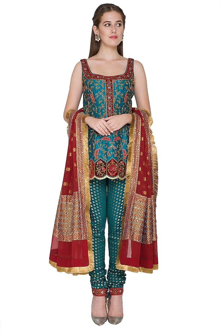 Turquoise Zardosi Embroidered Kurta Set by Diva'ni