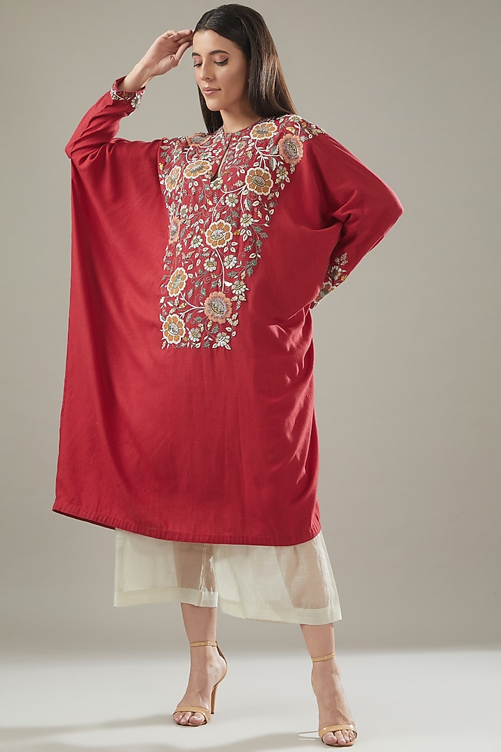 Red Matka Silk Embroidered Kaftan Set by Divya Sheth at Pernia's Pop Up Shop