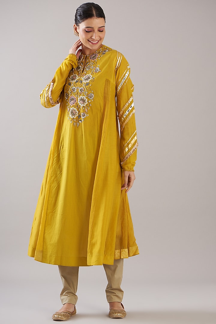 Yellow Cotton & Chanderi Hand Embroidered Kurta Set by Divya Sheth