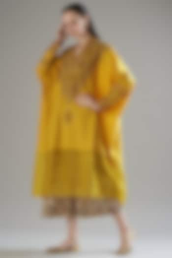 Mustard Thread Embroidered Kaftan Set by Divya Sheth at Pernia's Pop Up Shop