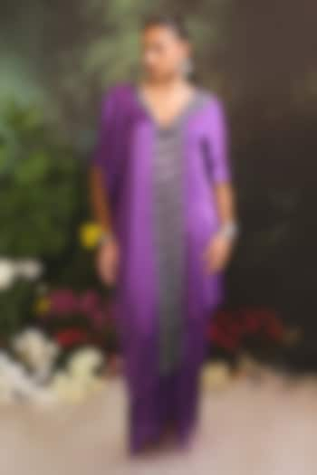 Purple Satin Georgette Embellished Asymmetric Kurta Set by Divya Aggarwal at Pernia's Pop Up Shop